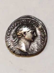 Moneda de plata Trajano romano Dacio cautivo 98 - 117 CE - Imagen 1 de 3