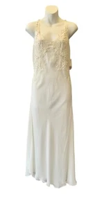 NEW Flora Nikrooz Ivory Small Nightgown Long Wedding Honeymoon NWT - Picture 1 of 7