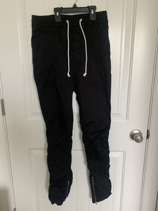 34 inseam joggers