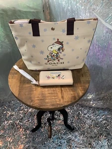 Coach Pranuts Snoopy Canvas Tota & Matching Leather Wallet NWT - Picture 1 of 7