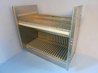 Siemens 6DD2920-0AT2 SIMADYN D 24 ranuras rack PLC Simatic GE.465 682 0012.01 OAT2 Foto 1 de 4