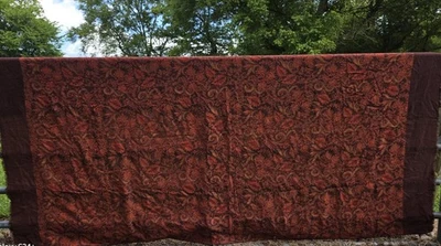 Toalha de mesa floral CRATE & BARREL Cambria vermelha e dourada 60 "x 108" 100% lã - Imagem 1 de 4