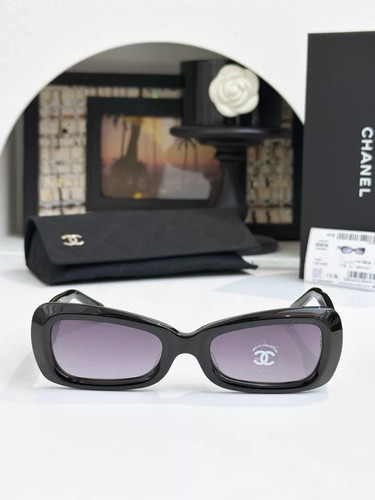 Authentic Chanel CC Logo Sunglasses Black White w/ Box & Case
