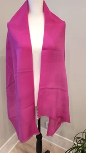 NWT Neiman Marcus 100% Merino Wool Scarf Wrap Size 70" x 24" Fushia - Picture 1 of 6