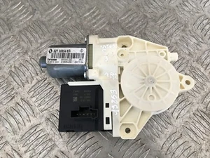 Moteur de lève Vitre Arrière Droit BROSE - RENAULT Megane III - Réf :827306548R - Imagen 1 de 4