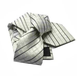 Kariertes Weiß Schwarz Beige Seidenkrawatte Check SILK Nackenkrawatte M Italien - Picture 1 of 2