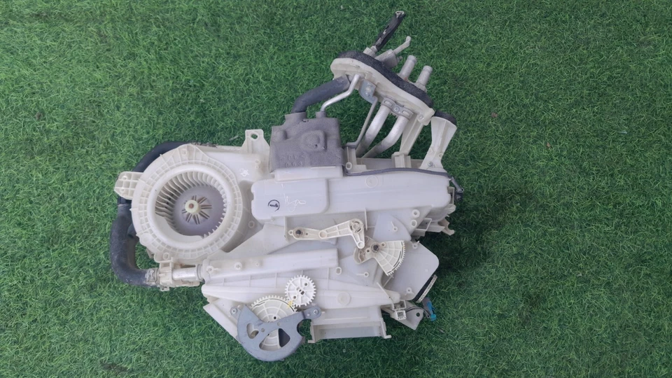 LEXUS LX570 2016-2021 evaporador de calor trasero aire acondicionado con soplador 87030-60080 OEM Foto 1 de 4