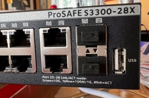 Netgear ProSAFE S3300-28X 24port Gigabit Stackable Smart Switch - Picture 1 of 4