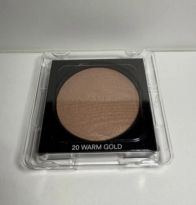 Pó de Destaque CHANEL Poudre Lumiere 20 Ouro Quente, 7g Tamanho Completo Novo - Imagem 1 de 2