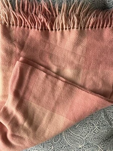 Vintage Churchill handgewebter rosa Wollschal 3427 - Bild 1 von 5