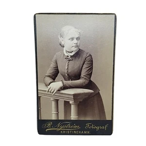 Carte de Visite um 1880 - Gruselige Frau - B. Nystrom - Kristinehamn CDV Foto - Bild 1 von 2