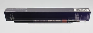 Definidor de labios inolvidable Kevyn Aucoin, mínimo 1,05 g / 0,037 oz, 95103 - Imagen 1 de 9