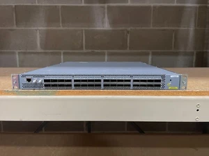 Juniper QFX5200-32C-AFO QFX5200 32 port 100 Gigabit QSFP28 Switch - Photo 1/3
