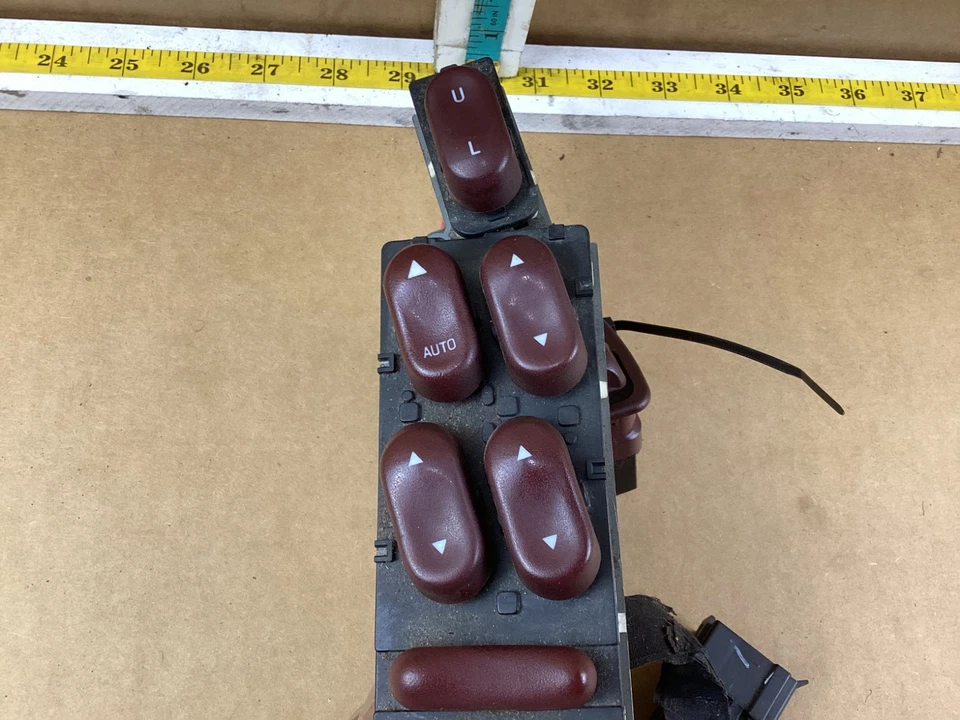 Interruptor de ventana eléctrica maestro lado izquierdo del conductor Mercury Grand Marquis 1996-1999 OEM Foto 1 de 4