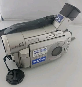 Hitachi MV100E DVD Digital Video Camera Camcorder 2x Batteries & 1 Charger unit - Picture 1 of 11