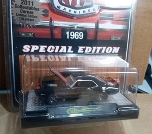 M2 2011 69 Camaro Collectibles Corner Toy Fair 1 of 108 Super Chase Car - Picture 1 of 4