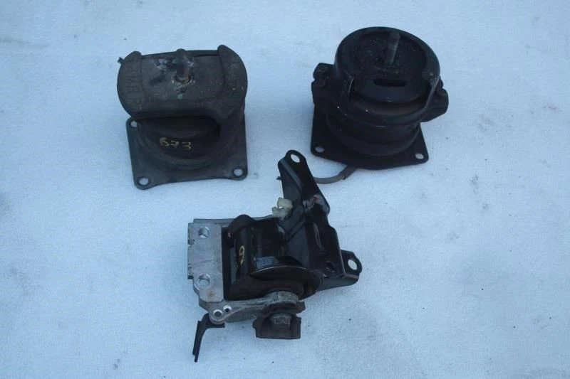 ACURA TL 2000 2001 2002 2003 SOPORTES MOTOR 3 PIEZAS MODELO BASE Foto 1 de 4