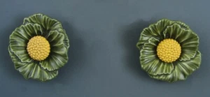 POPPY FLOWER - LARGE CLOTHING BUTTON - SET OF 2 - Picture 1 of 3