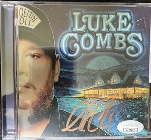 LUKE COMBS Signed Autograph CD "Growin' Up" JSA COA - Picture 1 of 2