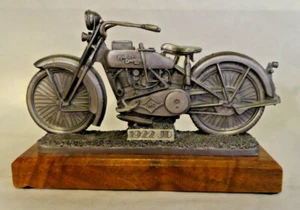 Harley-Davidson 1922 JD Peltre Motocicleta Modelo de Escritorio 1993 De Colección con Base de Madera - Imagen 1 de 7