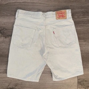 Pantaloncini jeans Levi’s 505 grigio chiaro 8 pollici denim cuciture uomo 31 vestibilità regolare - Foto 1 di 16