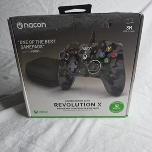 Controlador Nacon Xbox Edición Limitada Grado Pro Cableado Revolution X Camuflaje (BKQ) - Imagen 1 de 9