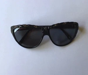 Nina Ricci Vintage Sunglasses in Original Case (ex. Display - Picture 1 of 7