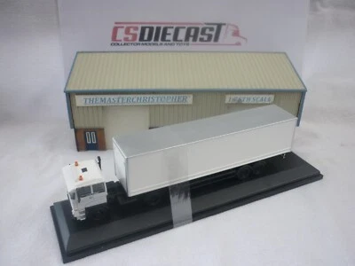 Oxford Diecast Modern Truck 1:76th DAF 3300 Short Box White OXSP184A — 第 1/4 张图片