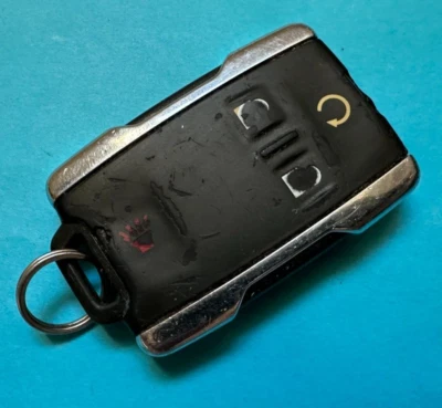 OEM 2014-2020 CHEVROLET SILVERADO GMC CANYON 1500 2500 REMOTE FOB 1357771 CHROME - Image 1 of 4