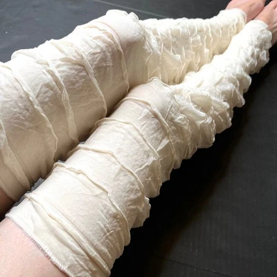 Calentadores de piernas de momia blanco crema calcetines de rodilla con volantes disfraz de zombi Frankenstein Foto 1 de 4