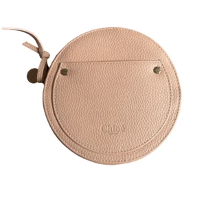 BOLSO BOLSO CLUTCH CHLOE REDONDO BEIGE CON CREMALLERA DORADA ENTREGA GRATUITA - Imagen 1 de 5