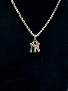 New York Yankees Necklace - 3mm Rope - 20" Gold Chain - MLB - Baseball - Gift - Picture 1 of 3
