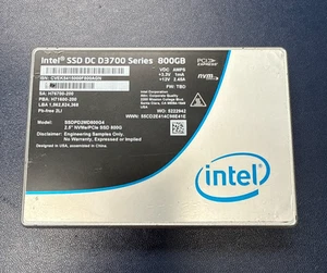 INTEL SSD DC D3700 SERIES 800G 2,5' SSD interne SSDPD2MD800G4 2k heures NVMe U.2 - Photo 1/3