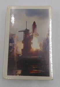 Baraja de lanzamiento del transbordador espacial de la NASA de colección nuevas selladas Arrco Chicago hechas en EE. UU. - Imagen 1 de 8