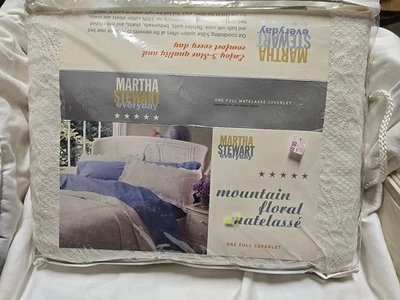 Martha Stewart Matelasse Coverlet White Ruffled Bedspread Full Double NIP - Image 1 of 4