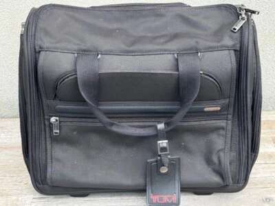 TUMI Alpha Wheeled 17" Weekender Carry On Luggage Black Bag 22051D4 - Image 1 of 4