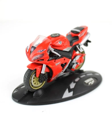 Moto Modellino Yamaha R1 KENTOYS MADE IN CHINA Collezione Piedistallo 1:24 ROSSA - Immagine 1 di 4