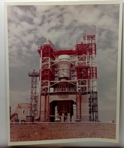 Douglas NASA Color Kodak Saturn V 5 2nd Stage in Test Stand 8 x 10 RRP 502 - Picture 1 of 7