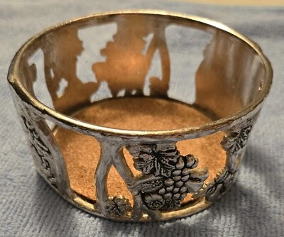 Carrito de botellas de vino champán posavasos tono dorado racimos de uva - vintage  Foto 1 de 4