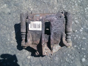CITROEN C3 PICASSO CALIPER AND CARRIER FRONT PASSENGER SIDE 1.6 DIESEL 2009-2015 - Picture 1 of 8