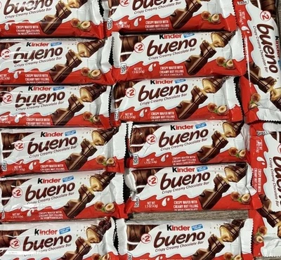 Paquete de 14 barras de caramelo Kinder Bueno crema de avellanas y chocolate con leche, 1,5 oz Foto 1 de 4