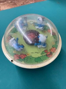 Vintage Smurfs Around A Campfire Toddler Baby Roly Poly Toy Peyo Chimes Sound - Picture 1 of 5