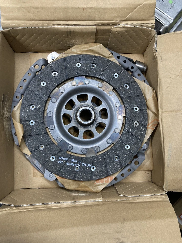 Nuevo kit de embrague Sachs K70007-01 Early Audi S4 y S6 Foto 1 de 3