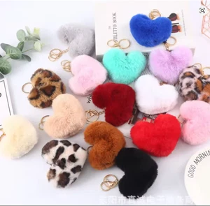 Heart Plush Pompom Keychain Set | Leopard Print Love Hair Ball | High-Quality Fl - Foto 1 di 6