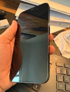 Apple iPhone 12 Pro Max - Midnight blue mit 256GB mit Transparenten Ladecase - Bild 1 von 2