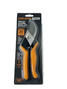 Fiskars Pro Carbon Steel Hand Pruner with Cast Aluminum Handle - Picture 1 of 11