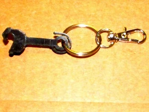 AHM/RIVAROSSI O SCALE COUPLER KEY RING, NOVELTY COUPLER KEYCHAIN O SCALE NEW - Picture 1 of 5