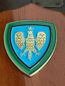 🔴 Crest ALPINI GIULIA scudo legno lucidato con metallo smalti h 15 - Picture 1 of 5