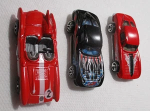 Lot of 3 Hot Wheels Corvettes 2 red, 1 black see photos Chevrolet - Picture 1 of 4