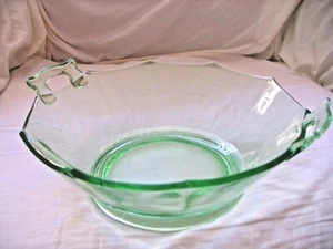 Vintage Green Depression Mid Century Modern Glass Serving Bowl With Handles 9" - Picture 1 of 7